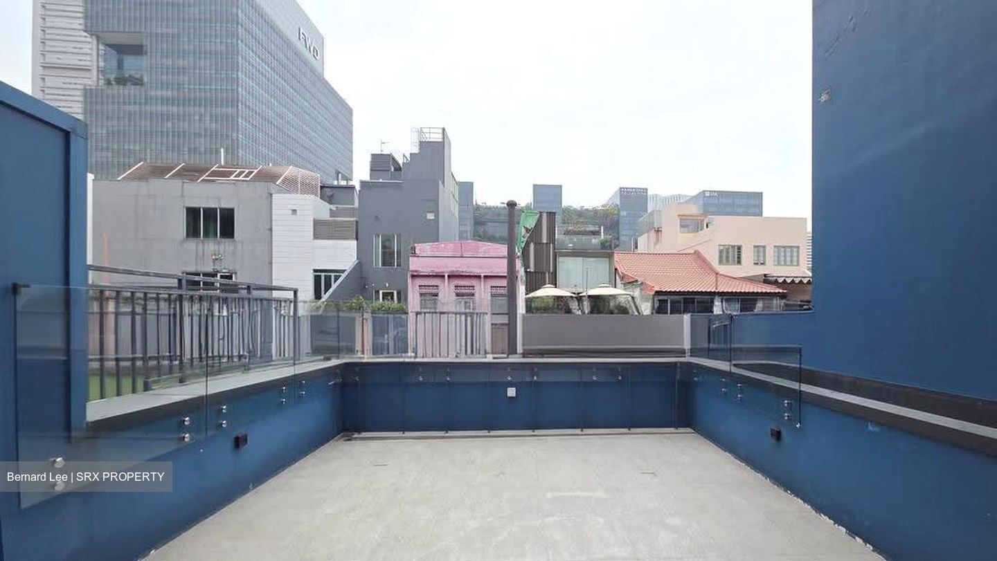 Hongkong Street (D1), Office #630136491